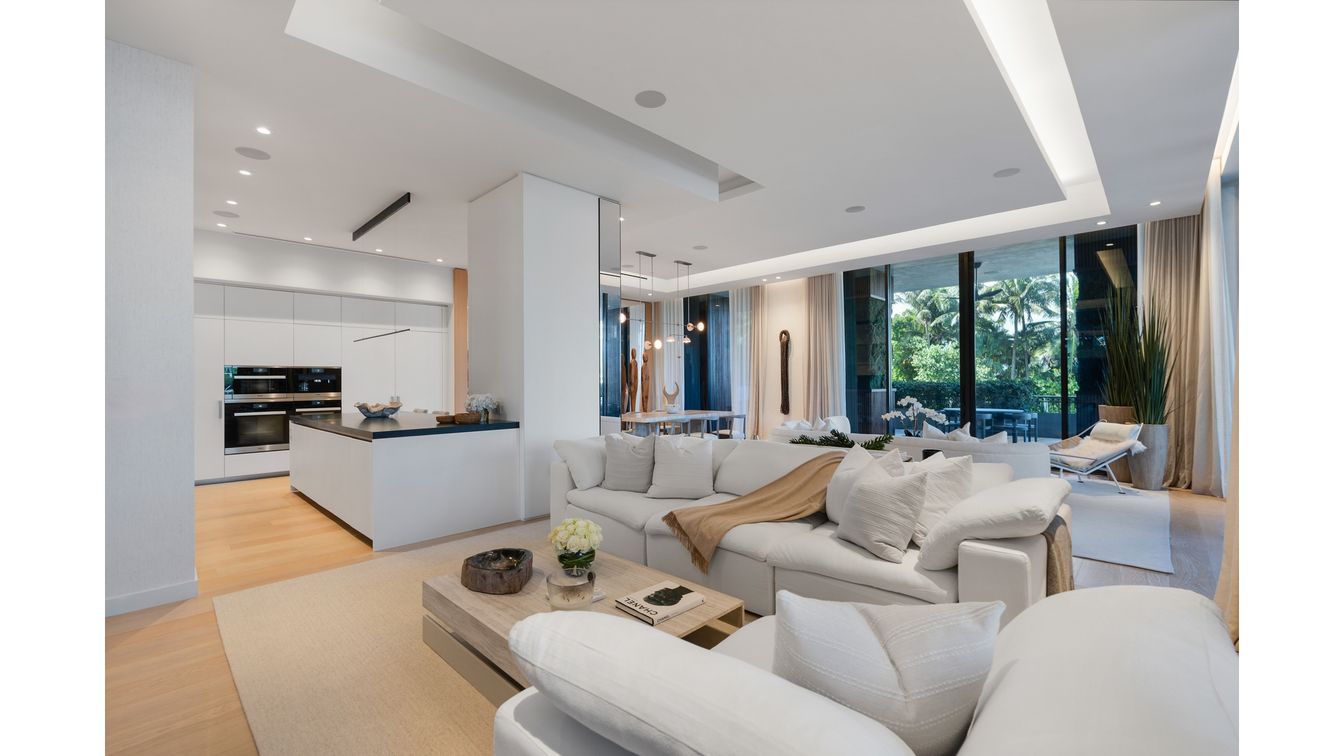6800 Fisher Island Dr 6811 photo 8