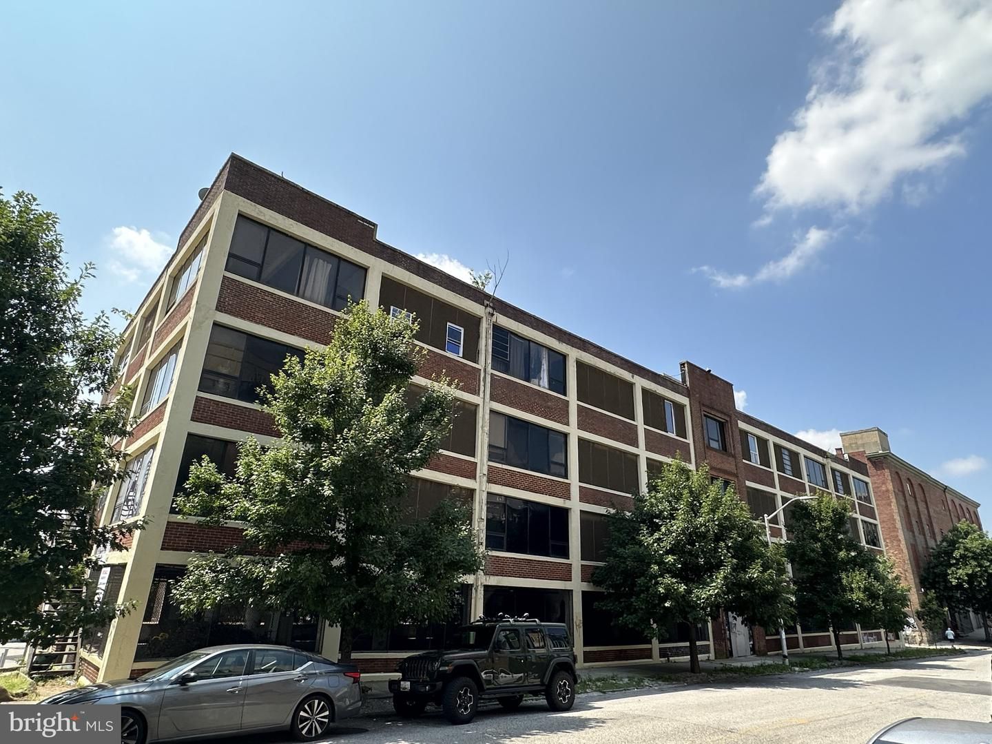 Exterior, Facade, Condo Building