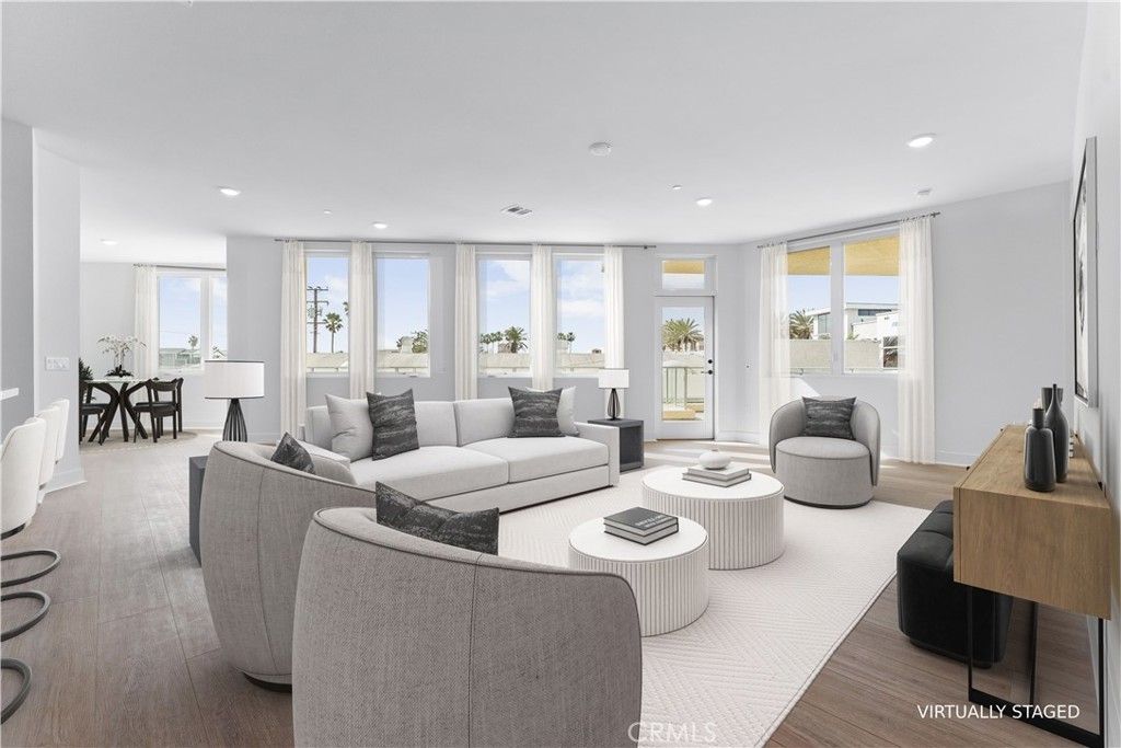 Dining room, Interior, Living room, Recessed Lighting, Wood Texture Flooring