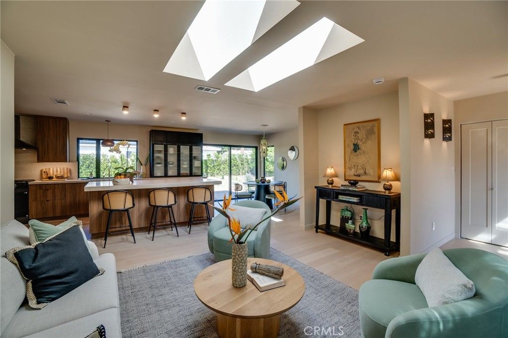 Interior, Kitchen, Living room, Pendant Lights, Wood Texture Flooring