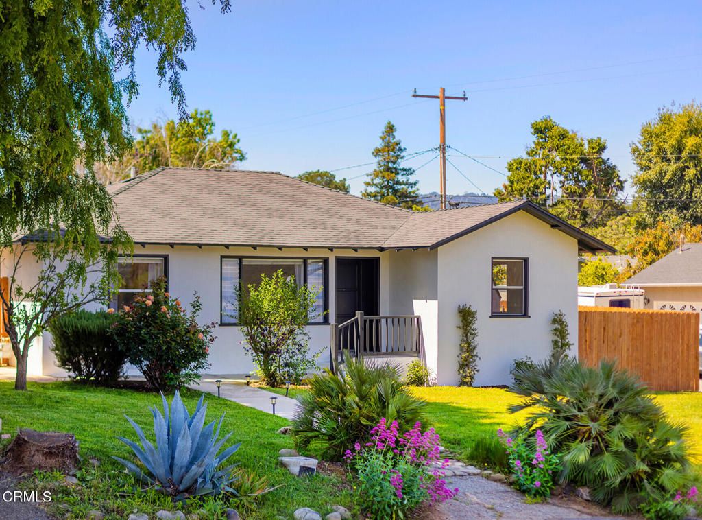 Backyard, Exterior, Facade, Ranch