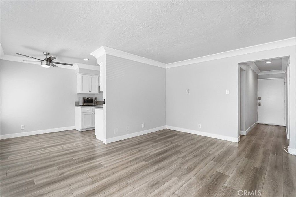 Empty room, Interior, Kitchen, Recessed Lighting, Wood Texture Flooring