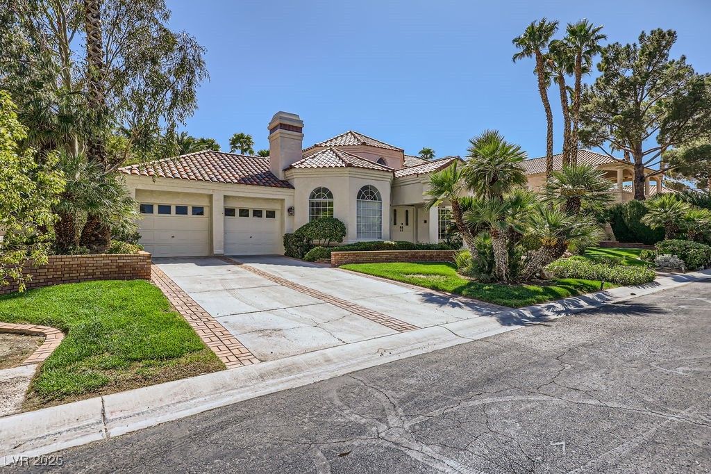 Attached, Backyard, Exterior, Facade, Mediterranean