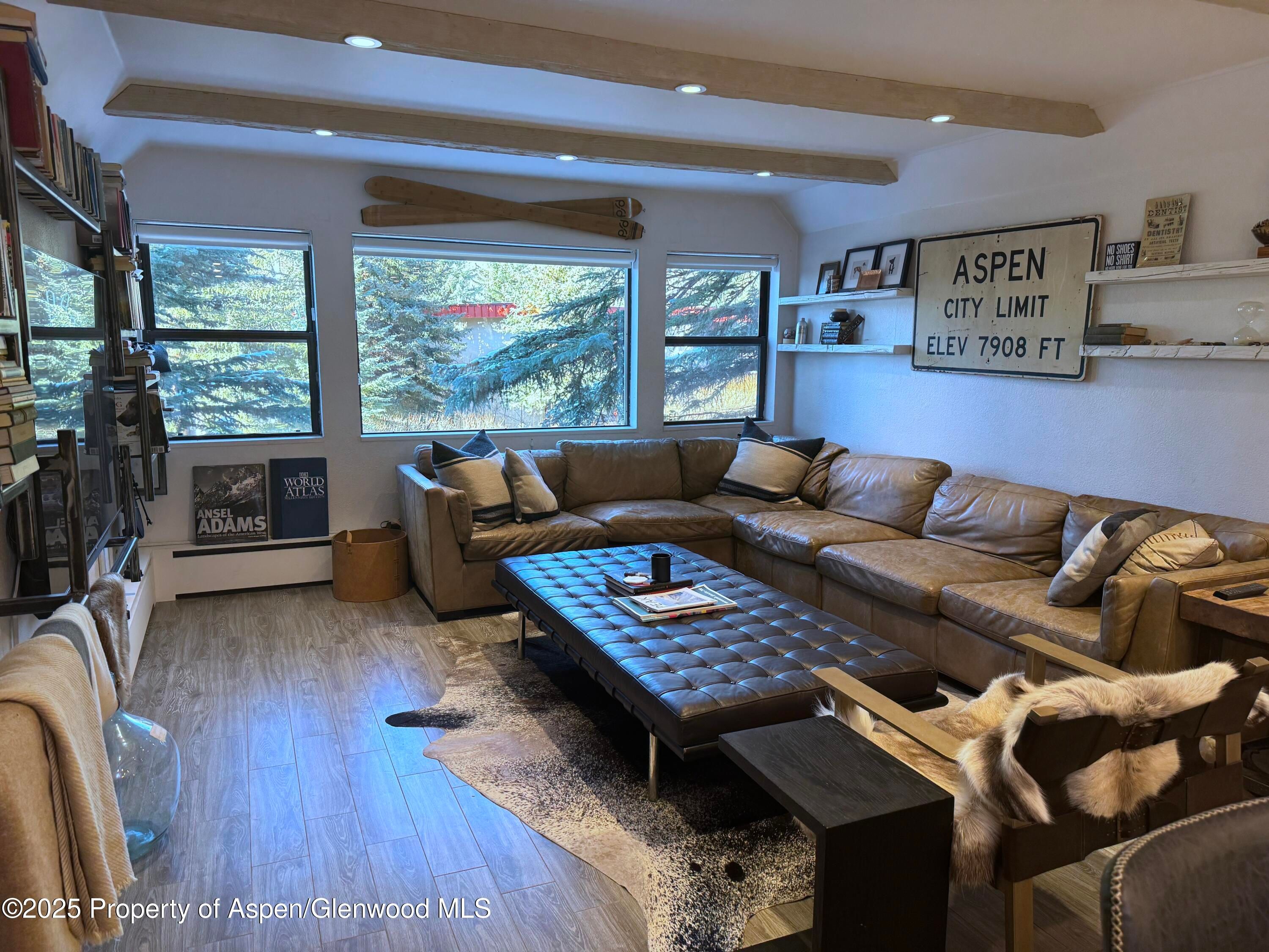 Interior, Living room, Recessed Lighting, Wooden Beams, Wood Texture Flooring