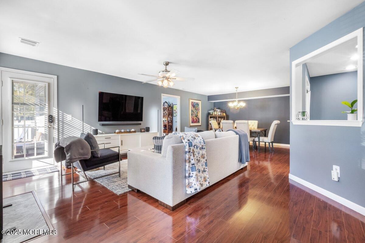 Chandelier, Dining room, Interior, Living room, Wood Texture Flooring