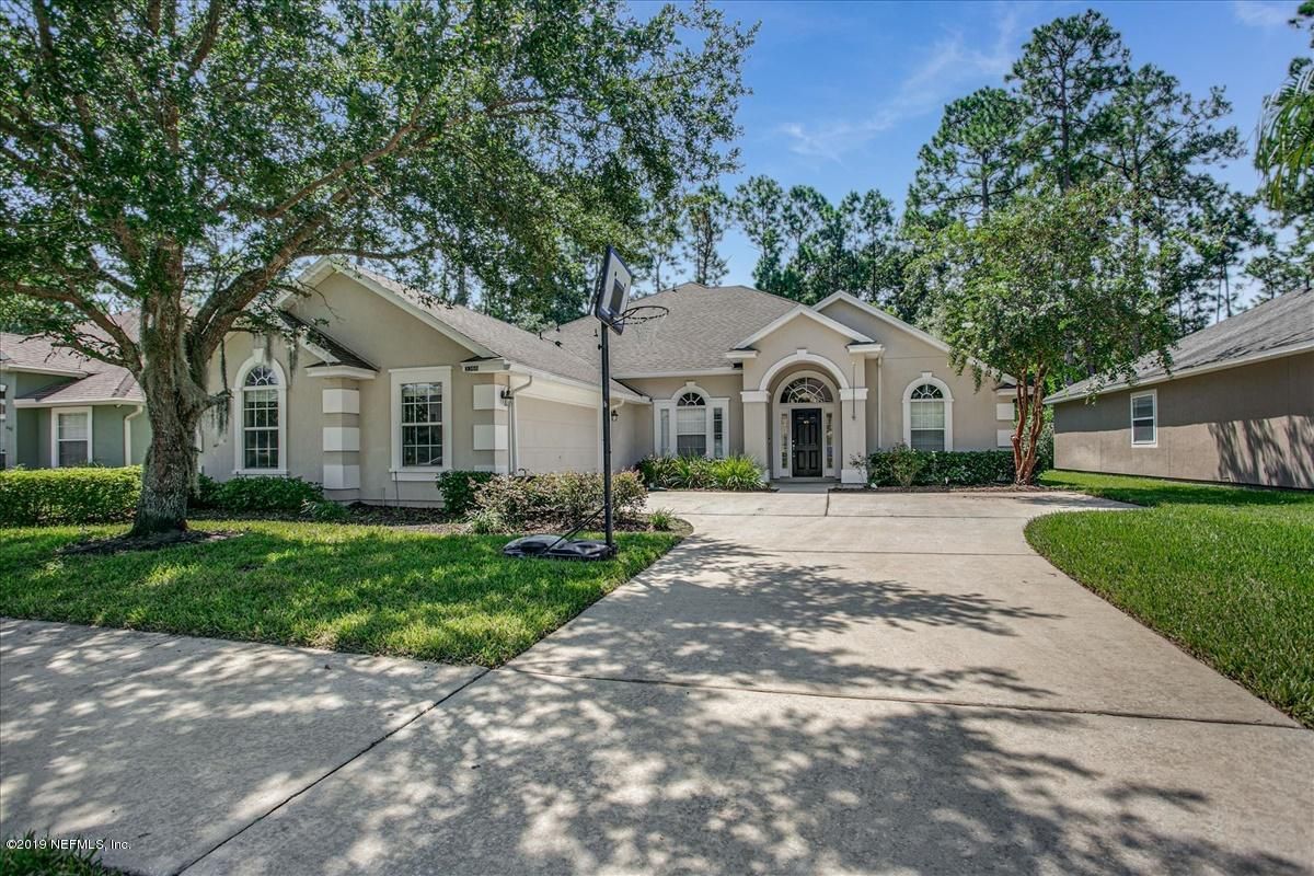 Backyard, Exterior, Facade, Ranch