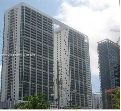 Exterior, Facade, Highrise