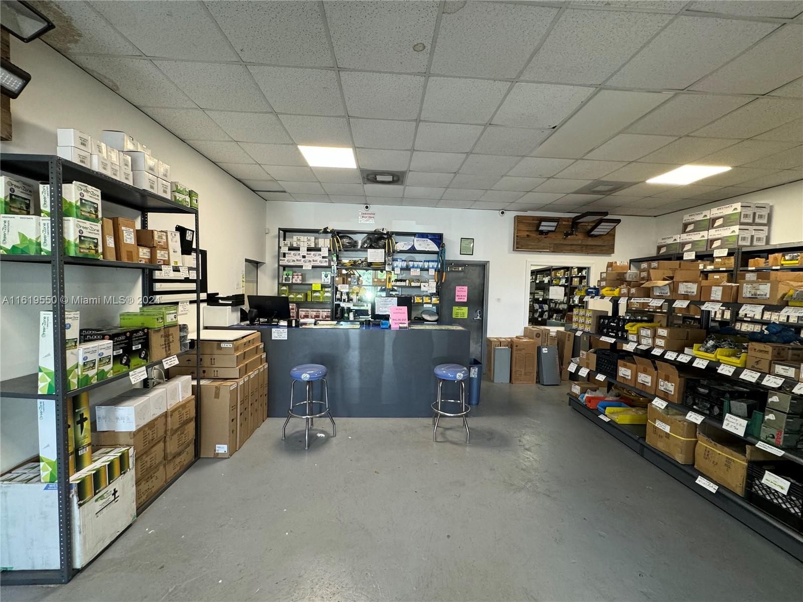 Interior, Recessed Lighting