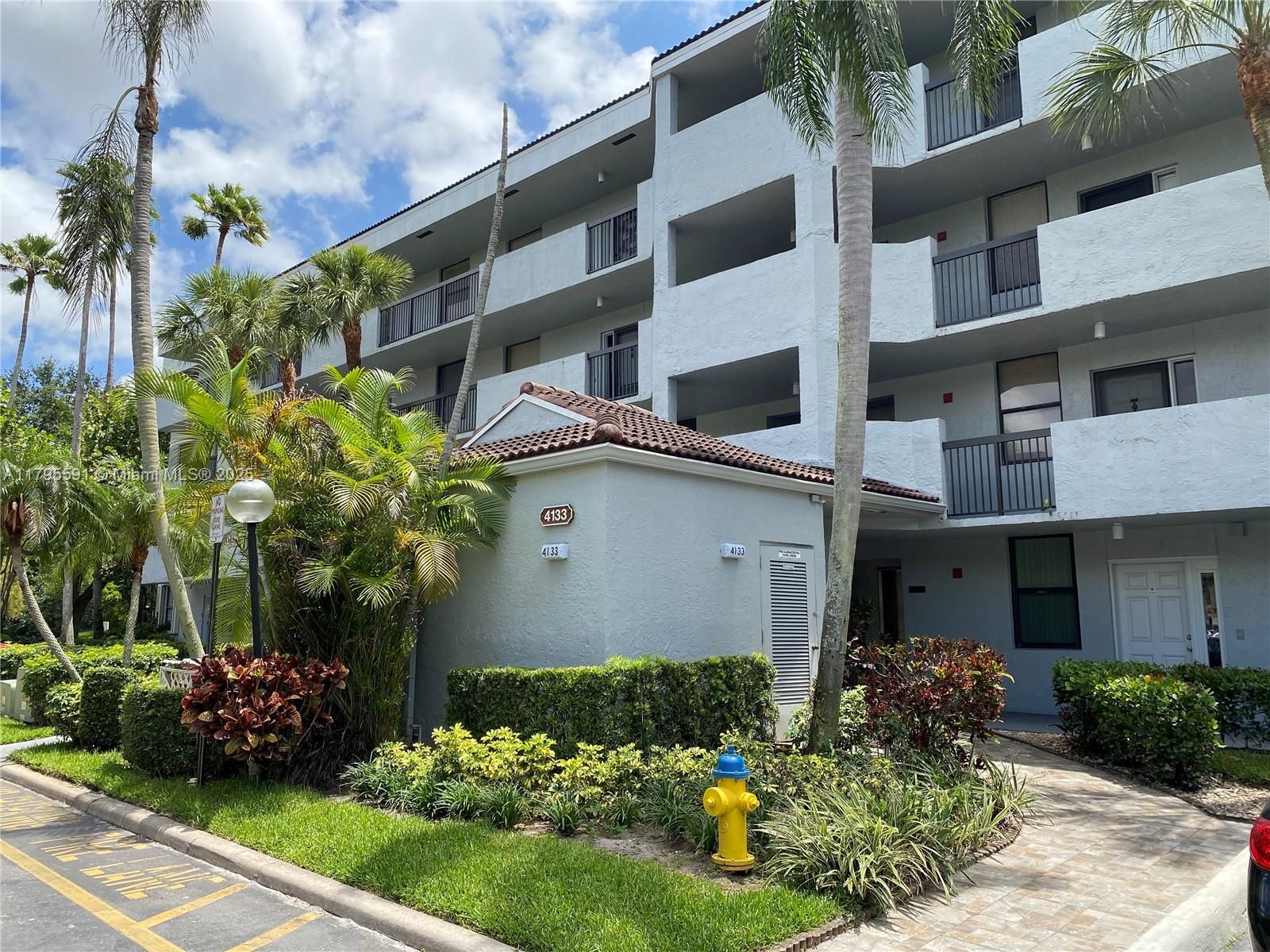 Exterior, Facade, Condo Building