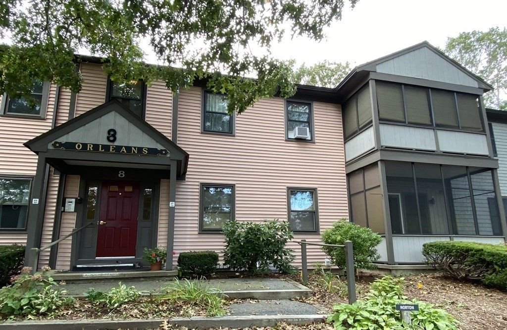 Exterior, Facade, Queen Anne Victorian