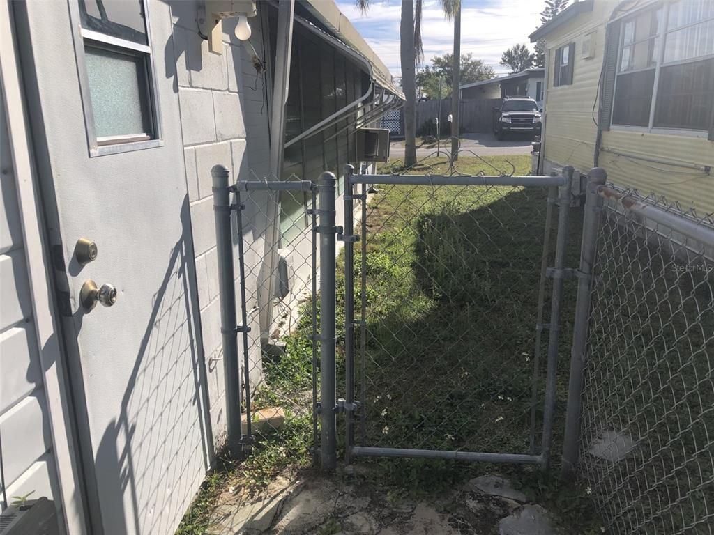 Backyard, Exterior