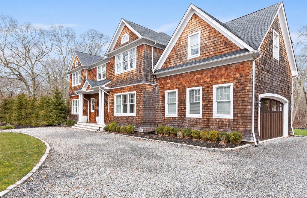 Exterior, Facade, Brick Facade, Brick Traditional