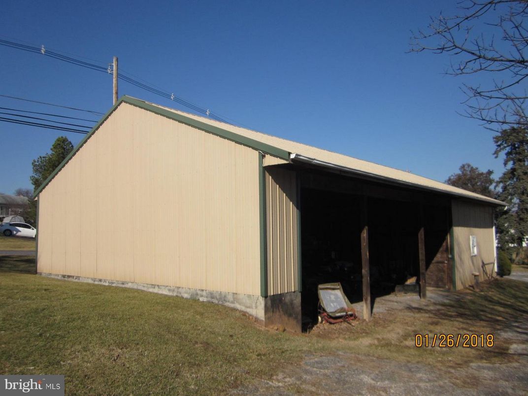 Detached Garage, Exterior
