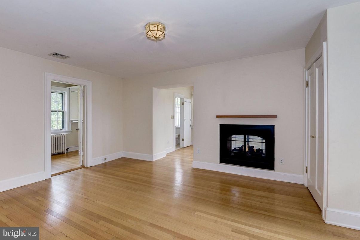 Empty room, Fireplace, Interior, Wood Texture Flooring