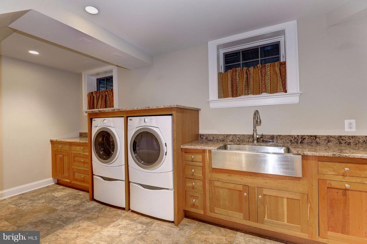 Interior, Recessed Lighting, Washer