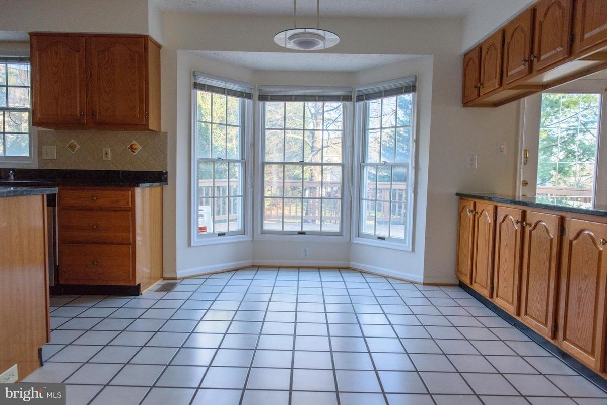 Empty room, Interior, Kitchen, Pendant Lights