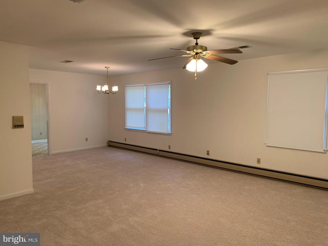 Chandelier, Empty room, Interior