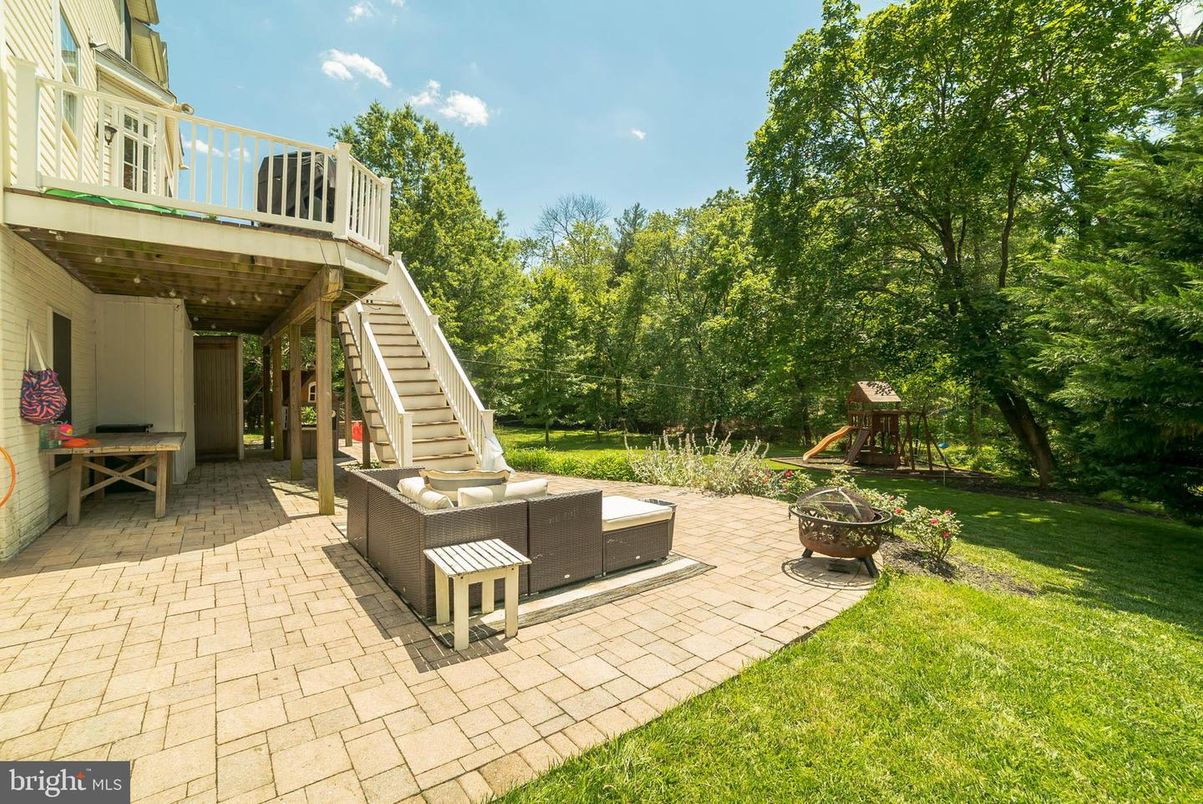 Backyard, Exterior, Playground
