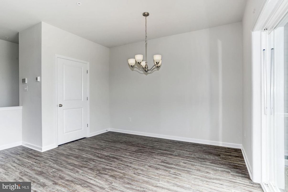 Chandelier, Empty room, Interior, Wood Texture Flooring