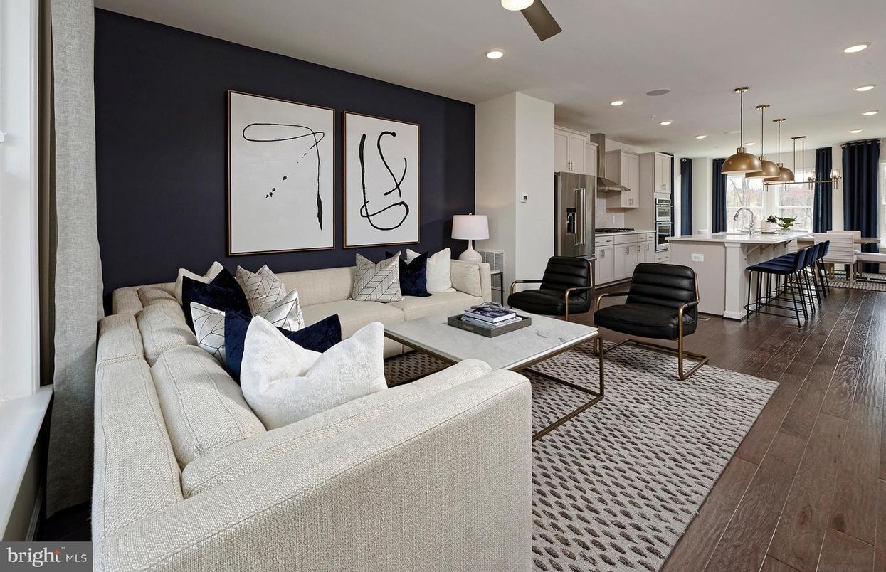 Interior, Kitchen, Living room, Pendant Lights, Recessed Lighting, Wood Texture Flooring