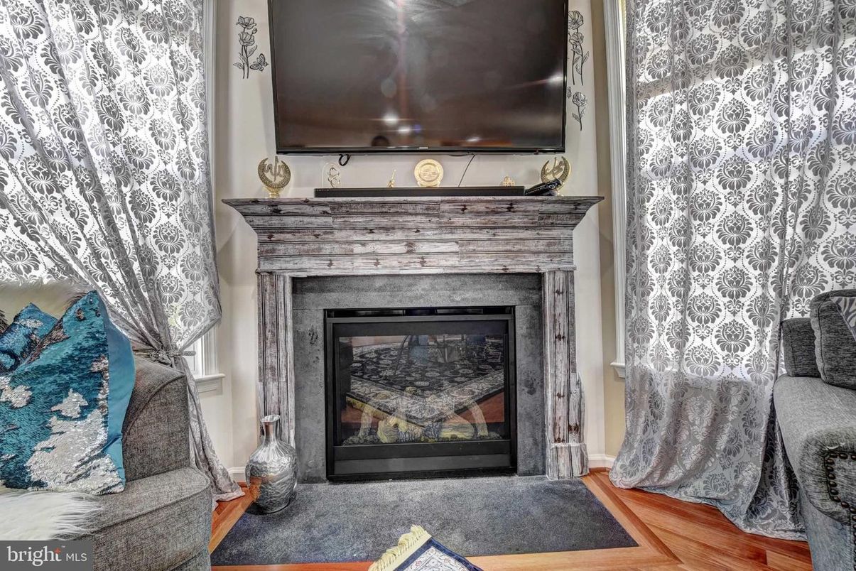 Fireplace, Interior