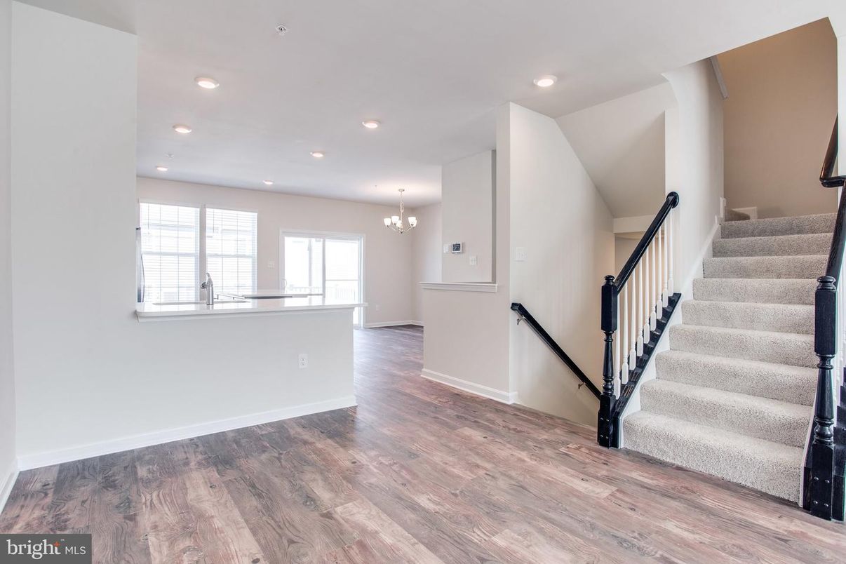 Chandelier, Empty room, Interior, Recessed Lighting, Wood Texture Flooring