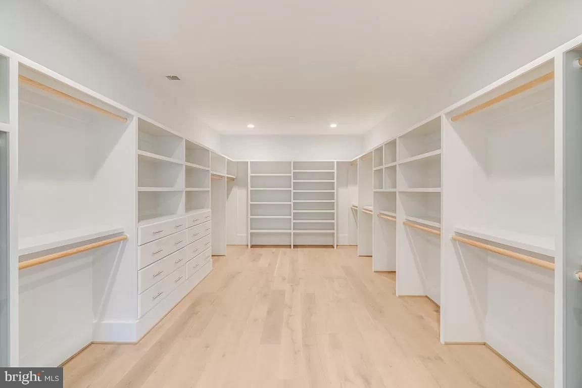 Interior, Recessed Lighting, Walk-in Closets, Wood Texture Flooring