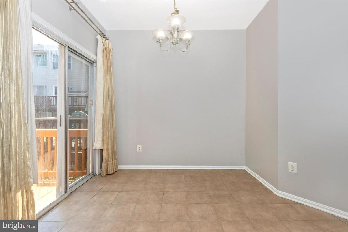 Chandelier, Empty room, Interior