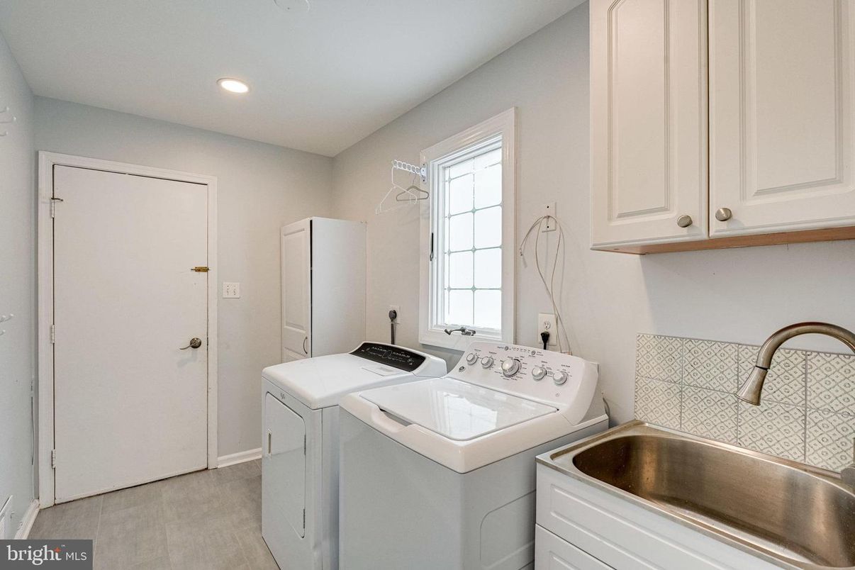 Interior, Recessed Lighting, Washer