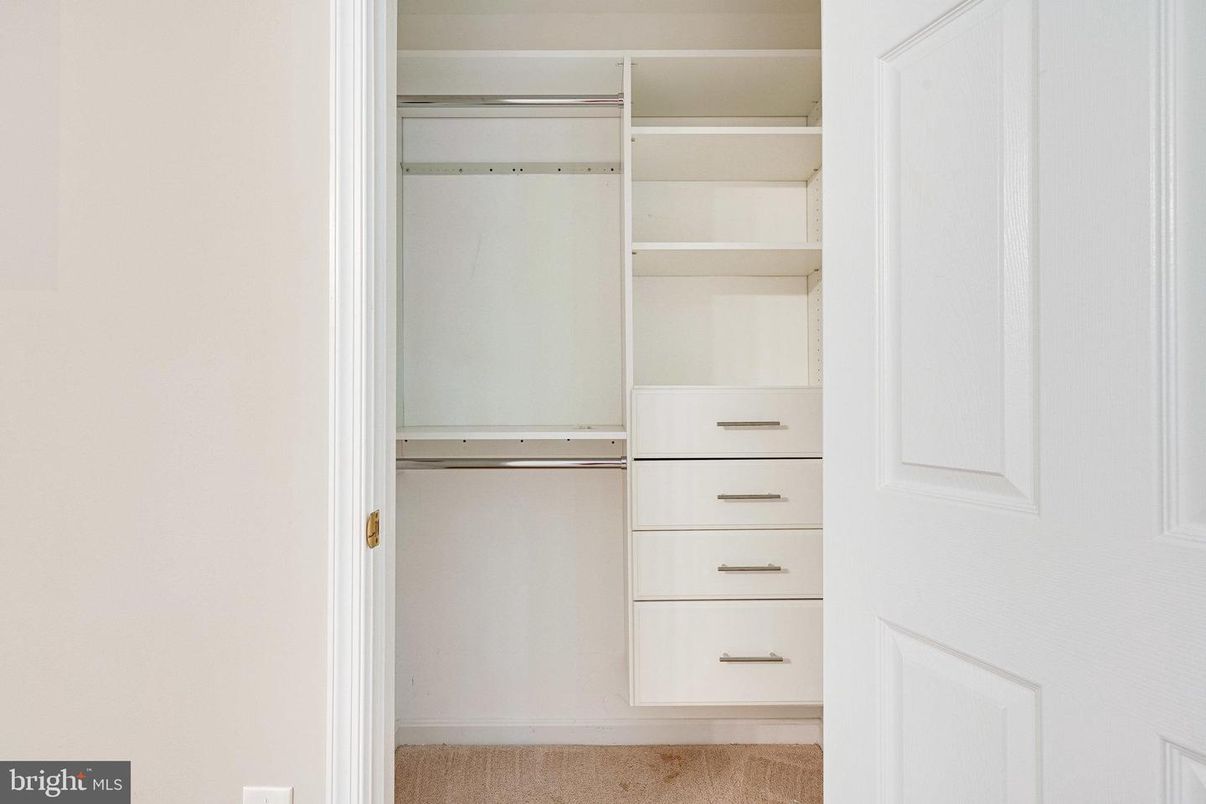 Interior, Walk-in Closets