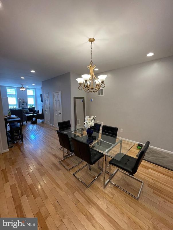 Chandelier, Dining room, Interior, Recessed Lighting, Wood Texture Flooring