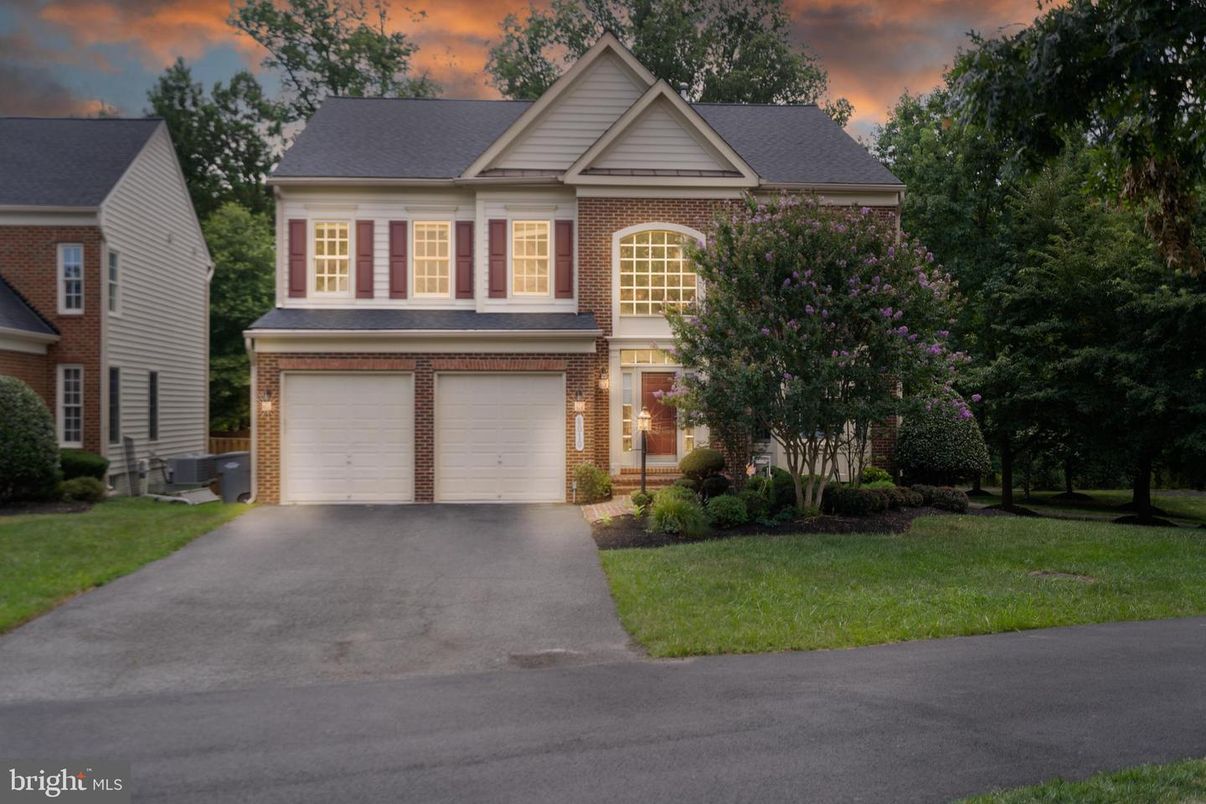 Attached, Exterior, Facade, Brick Facade, Brick Traditional