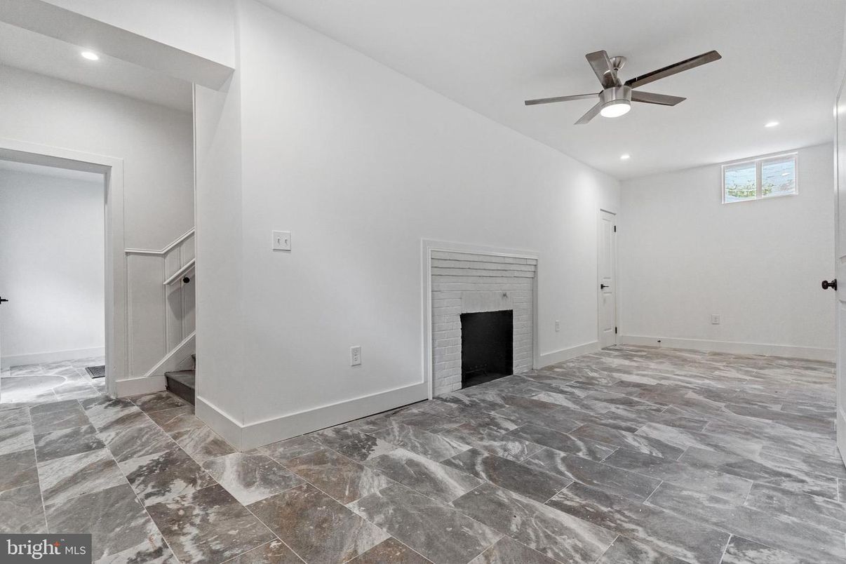 Empty room, Fireplace, Interior, Recessed Lighting
