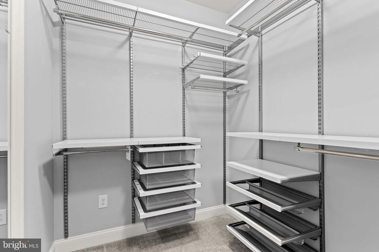 Interior, Walk-in Closets