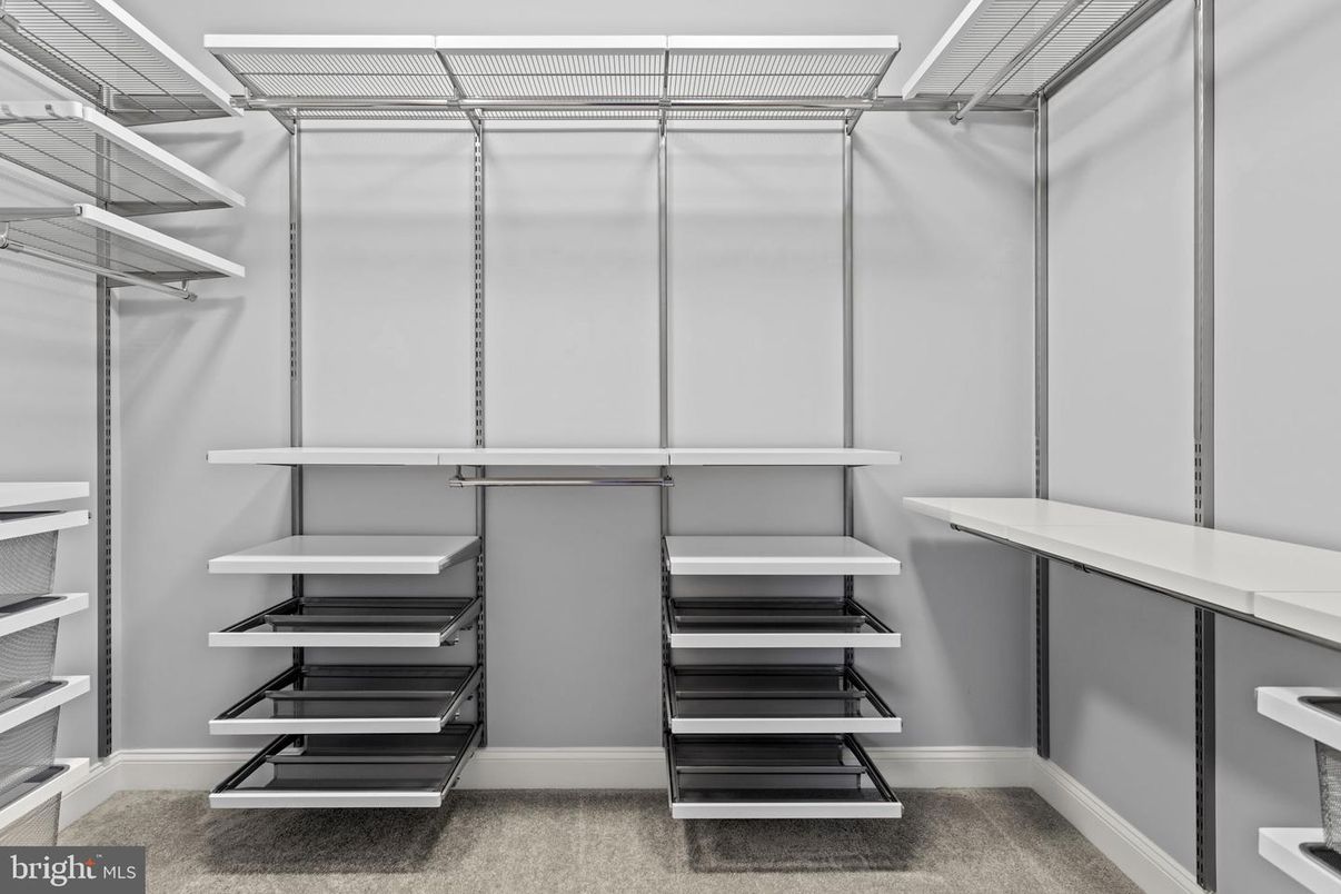 Interior, Walk-in Closets