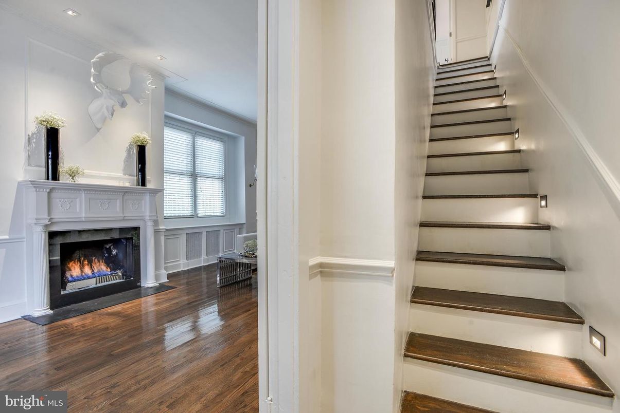 Fireplace, Interior, Recessed Lighting, Wood Texture Flooring