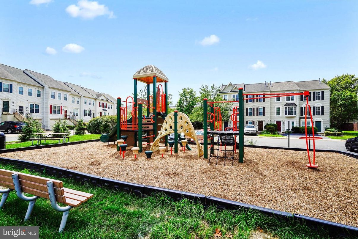 Backyard, Exterior, Playground