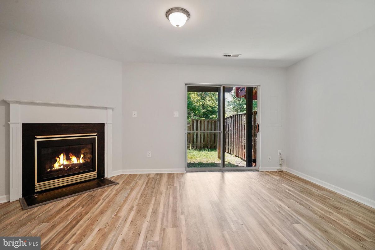 Empty room, Fireplace, Interior, Wood Texture Flooring