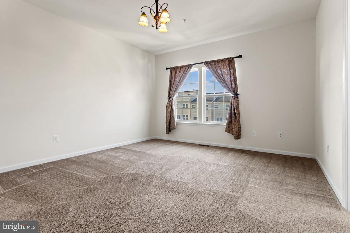 Chandelier, Empty room, Interior
