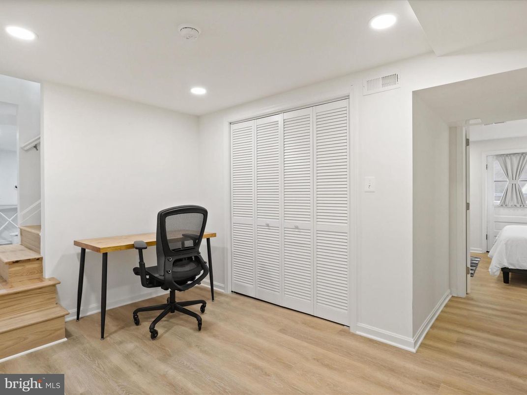 Bedroom, Home Office, Interior, Recessed Lighting, Wood Texture Flooring