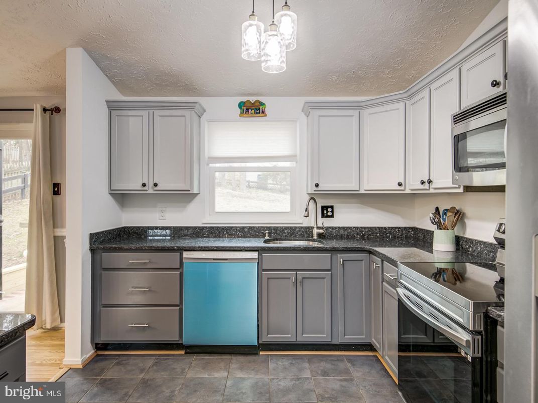 Interior, Kitchen, Pendant Lights