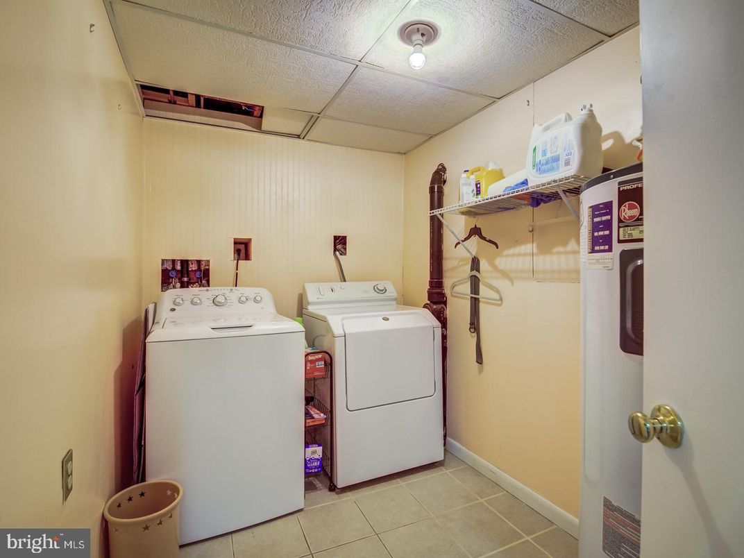 Interior, Washer