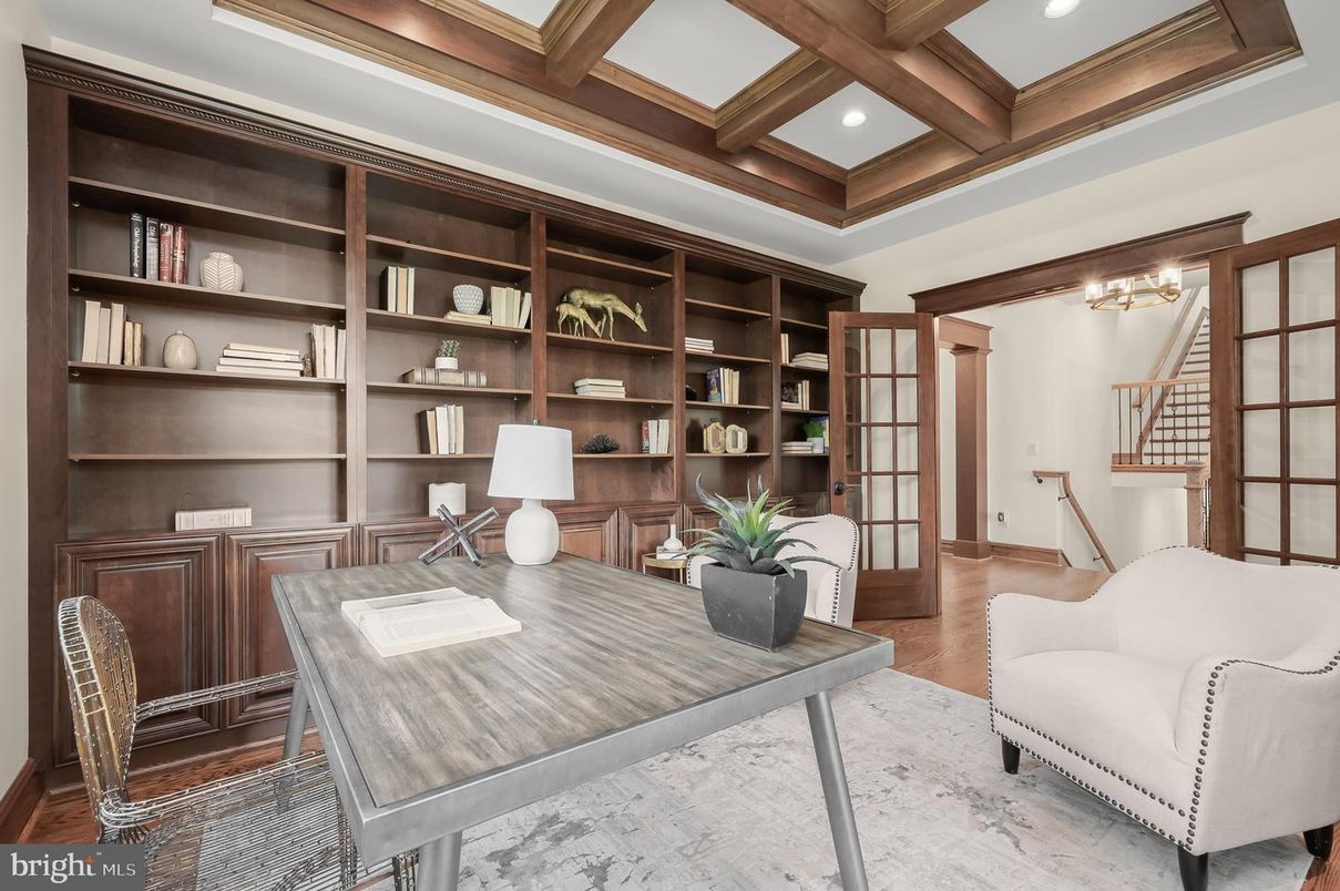 Home Office, Interior, Recessed Lighting, Wooden Beams, Wood Texture Flooring