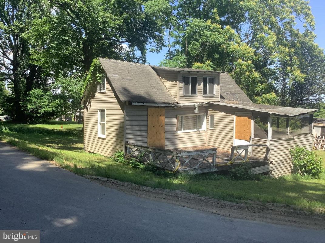 Exterior, Facade, Cape Cod