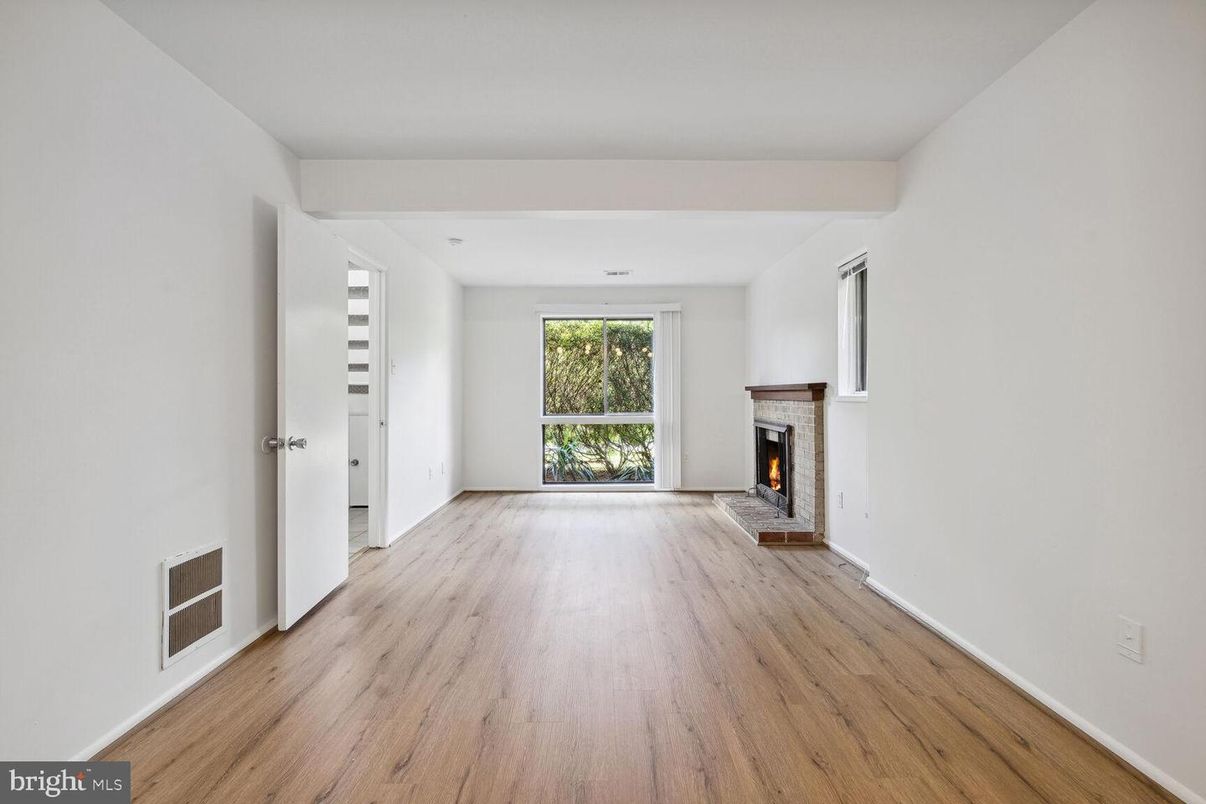 Empty room, Fireplace, Interior, Wood Texture Flooring