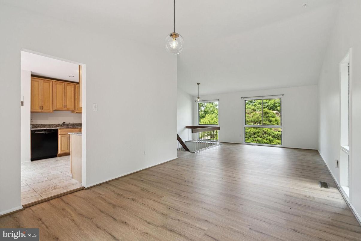Empty room, Interior, Kitchen, Pendant Lights, Wood Texture Flooring