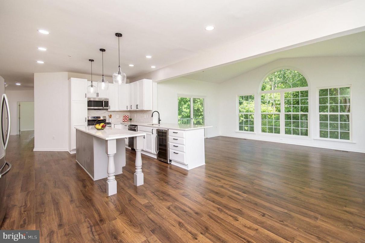 Interior, Kitchen, Pendant Lights, Recessed Lighting, Wood Texture Flooring