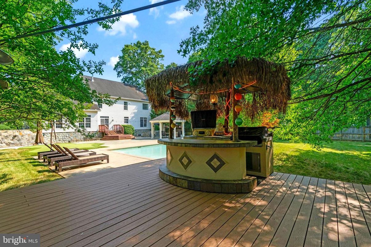 Backyard, Exterior, Pool