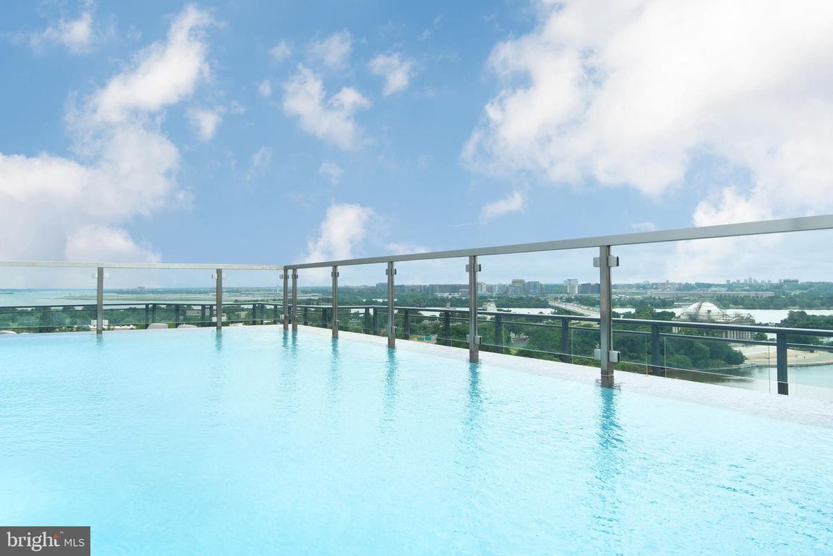 Exterior, Pool, Water