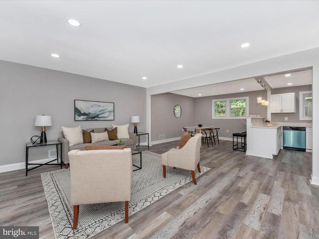 Chandelier, Dining room, Interior, Kitchen, Living room, Pendant Lights, Recessed Lighting, Wood Texture Flooring